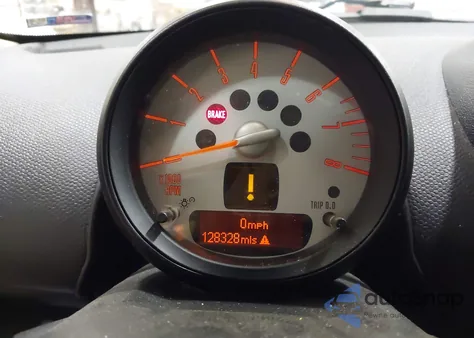 2013 Mini Paceman Cooper из США, поврежденный, VIN WMWSS1C59DWN46487